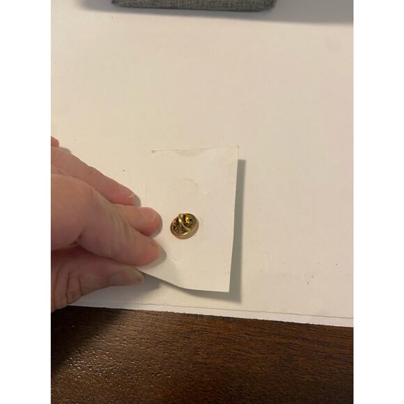 angel pin - Picture 3 of 4